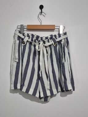 AMERICAN EAGLE WOMEN'S Striped Relaxed Paperbag Waist Shorts - White & Navy